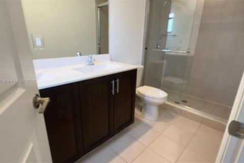 Villa ou maison à vendre à Miami, Floride: 3 chambres, 122.63 m2 № 1922201 - photo 18