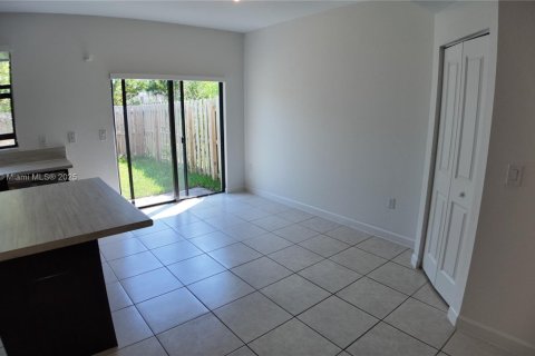 Villa ou maison à vendre à Miami, Floride: 3 chambres, 122.63 m2 № 1922201 - photo 3