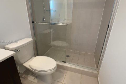 Villa ou maison à vendre à Miami, Floride: 3 chambres, 122.63 m2 № 1922201 - photo 19