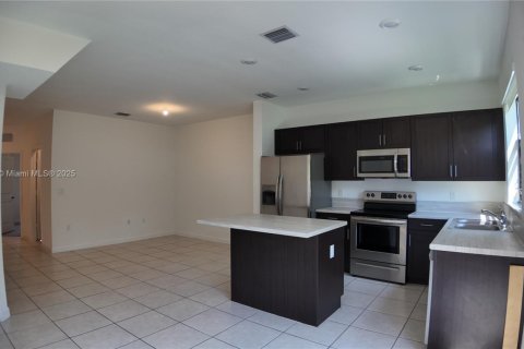 Villa ou maison à vendre à Miami, Floride: 3 chambres, 122.63 m2 № 1922201 - photo 20