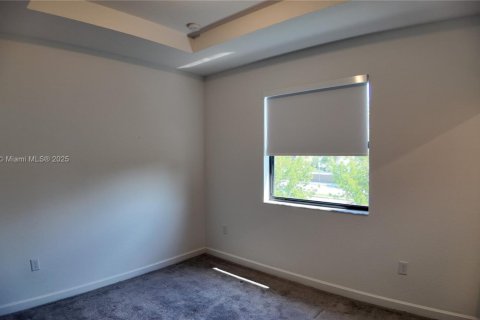 Villa ou maison à vendre à Miami, Floride: 3 chambres, 122.63 m2 № 1922201 - photo 26