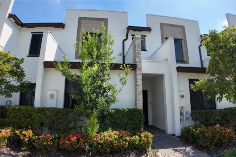 Villa ou maison à vendre à Miami, Floride: 3 chambres, 122.63 m2 № 1922201 - photo 2