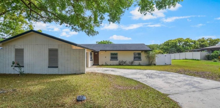 Casa en Casselberry, Florida 4 dormitorios, 135.08 m2 № 1618625