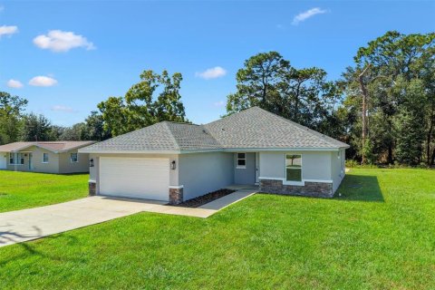 Villa ou maison à Summerfield, Floride 3 chambres, 144.28 m2 № 2419918