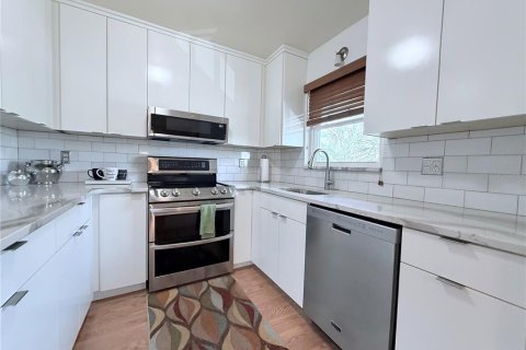 Copropriété à vendre à Bradenton, Floride: 1 chambre, 69.68 m2 № 2208380 - photo 3