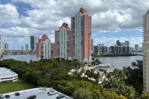 Condominio en alquiler en Aventura, Florida, 2 dormitorios, 120.96 m2 № 1950085 - foto 4