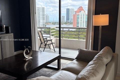 Condominio en alquiler en Aventura, Florida, 2 dormitorios, 120.96 m2 № 1950085 - foto 11