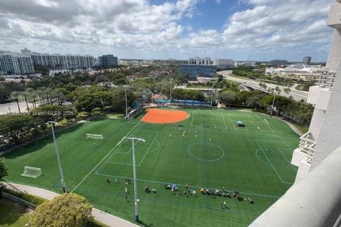 Condominio en alquiler en Aventura, Florida, 2 dormitorios, 120.96 m2 № 1950085 - foto 6