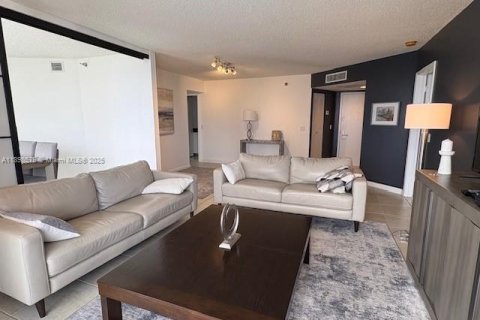 Condominio en alquiler en Aventura, Florida, 2 dormitorios, 120.96 m2 № 1950085 - foto 8