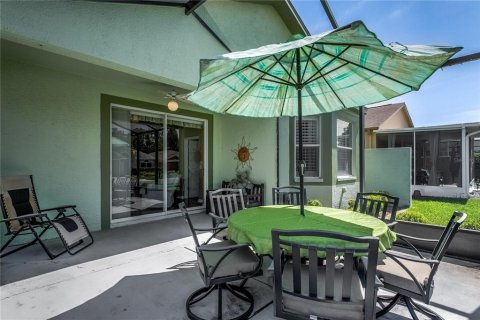 Villa ou maison à vendre à Land O' Lakes, Floride: 2 chambres, 157.75 m2 № 2227422 - photo 3
