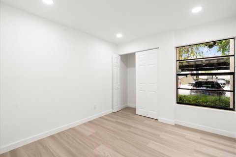 Copropriété à vendre à Tampa, Floride: 2 chambres, 110.65 m2 № 1905169 - photo 14