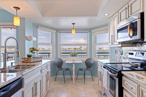 Condominio en venta en Tierra Verde, Florida, 2 dormitorios, 118.91 m2 № 1838825 - foto 14