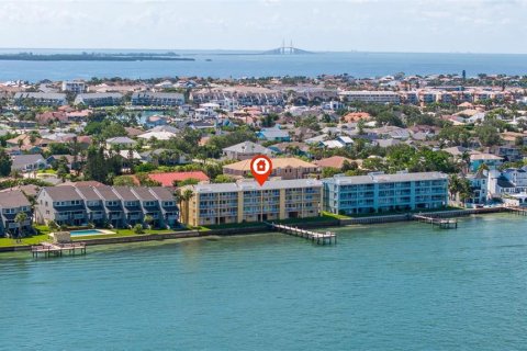 Condominio en venta en Tierra Verde, Florida, 2 dormitorios, 118.91 m2 № 1838825 - foto 2
