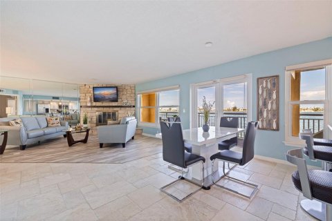 Condominio en venta en Tierra Verde, Florida, 2 dormitorios, 118.91 m2 № 1838825 - foto 12
