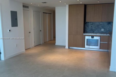 Copropriété à louer à Miami Beach, Floride: 1 chambre, 68 m2 № 2411735 - photo 12