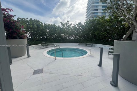 Copropriété à louer à Miami Beach, Floride: 1 chambre, 68 m2 № 2411735 - photo 26