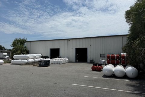 Immobilier commercial à louer à Ocala, Floride: 947.6 m2 № 2283425 - photo 2