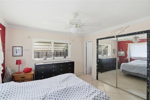 House in Oakland Park, Florida 3 bedrooms, 124.21 sq.m. № 1988107 - photo 19