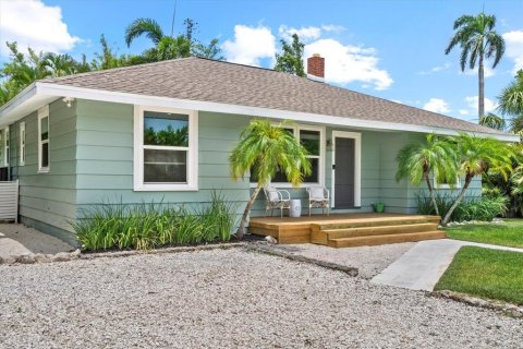 House in Sarasota, Florida 3 bedrooms, 120.77 sq.m. № 1792685 - photo 4
