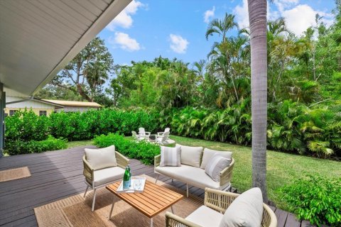 House in Sarasota, Florida 3 bedrooms, 120.77 sq.m. № 1792685 - photo 21