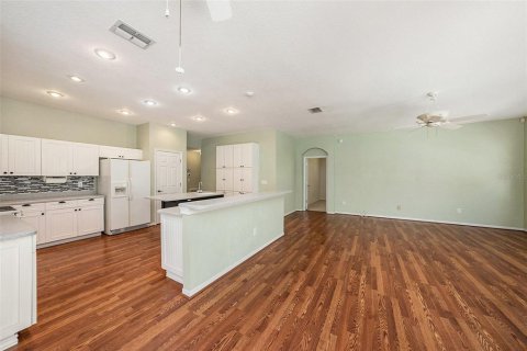 House in Plant City, Florida 4 bedrooms, 256.87 sq.m. № 1815025 - photo 12