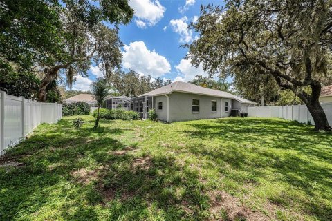 House in Plant City, Florida 4 bedrooms, 256.87 sq.m. № 1815025 - photo 26