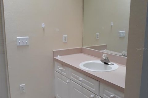 Touwnhouse à louer à Davenport, Floride: 3 chambres, 167.22 m2 № 2139986 - photo 12
