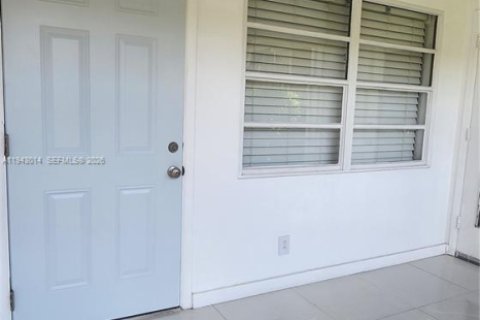 Снять в аренду кондоминиум в Холливуд, Флорида 1 спальня, 66.89м2, № 1999307 - фото 4