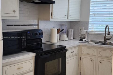 Снять в аренду кондоминиум в Холливуд, Флорида 1 спальня, 66.89м2, № 1999307 - фото 15