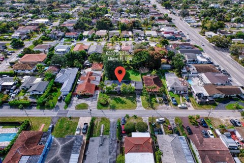 House in Miami, Florida 3 bedrooms, 144 sq.m. № 2034888 - photo 9