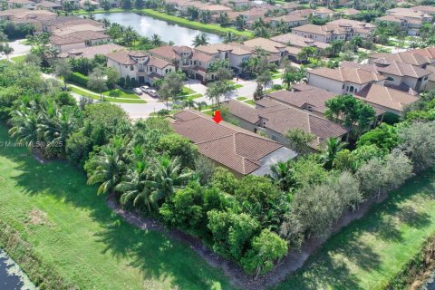 Casa en venta en Delray Beach, Florida, 3 dormitorios, 301.84 m2 № 1975998 - foto 8