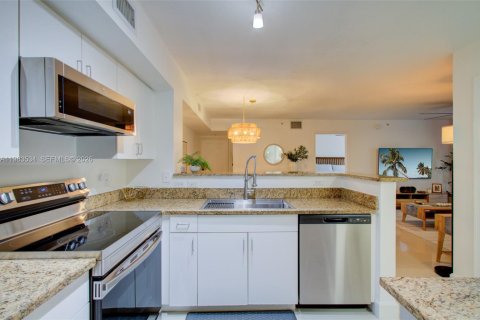 Copropriété à vendre à Coconut Creek, Floride: 3 chambres, 104.52 m2 № 2049403 - photo 17