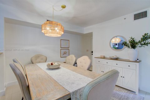 Copropriété à vendre à Coconut Creek, Floride: 3 chambres, 104.52 m2 № 2049403 - photo 13