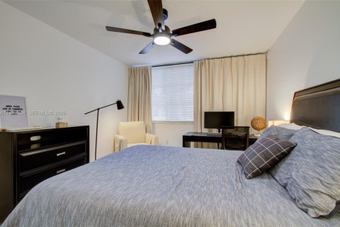 Copropriété à vendre à Coconut Creek, Floride: 3 chambres, 104.52 m2 № 2049403 - photo 23