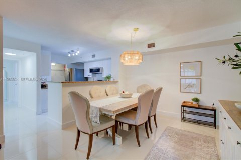 Copropriété à vendre à Coconut Creek, Floride: 3 chambres, 104.52 m2 № 2049403 - photo 10