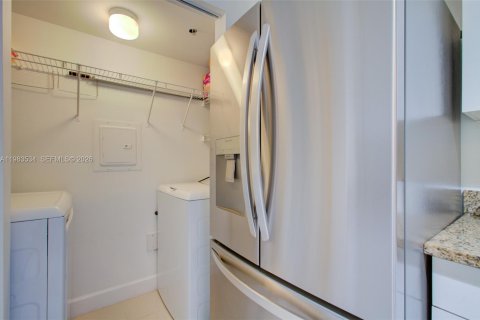 Copropriété à vendre à Coconut Creek, Floride: 3 chambres, 104.52 m2 № 2049403 - photo 20