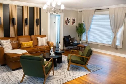 Купить виллу или дом в Холливуд, Флорида 2 спальни, 128.67м2, № 2045951 - фото 11