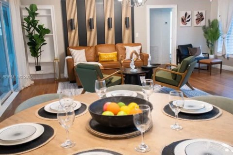 Купить виллу или дом в Холливуд, Флорида 2 спальни, 128.67м2, № 2045951 - фото 12