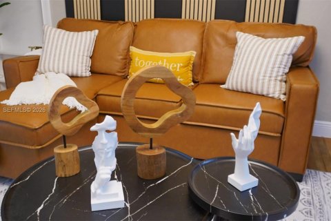 Купить виллу или дом в Холливуд, Флорида 2 спальни, 128.67м2, № 2045951 - фото 6