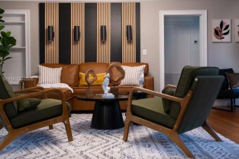 Купить виллу или дом в Холливуд, Флорида 2 спальни, 128.67м2, № 2045951 - фото 9