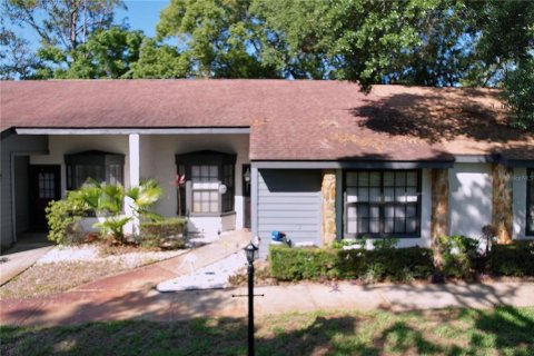 House in Spring Hill, Florida 2 bedrooms, 92.44 sq.m. № 1754559 - photo 1