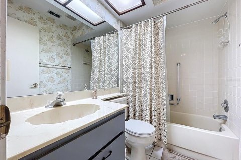 House in Spring Hill, Florida 2 bedrooms, 92.44 sq.m. № 1754559 - photo 15