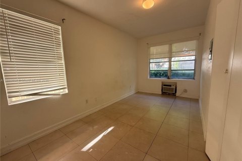 Condominio en venta en Miami Beach, Florida, 1 dormitorio, 49.24 m2 № 1952488 - foto 6