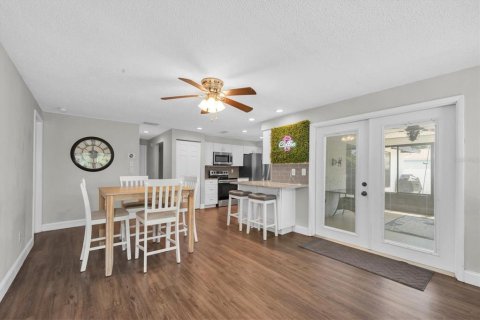 House in Oldsmar, Florida 4 bedrooms, 154.03 sq.m. № 1740595 - photo 10