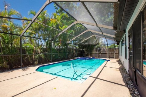 House in Oldsmar, Florida 4 bedrooms, 154.03 sq.m. № 1740595 - photo 28