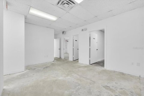 Купить коммерческую недвижимость в Порт-Шарлотт, Флорида 204.38м2, № 2151142 - фото 30