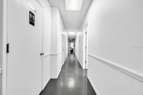 Купить коммерческую недвижимость в Порт-Шарлотт, Флорида 204.38м2, № 2151142 - фото 18
