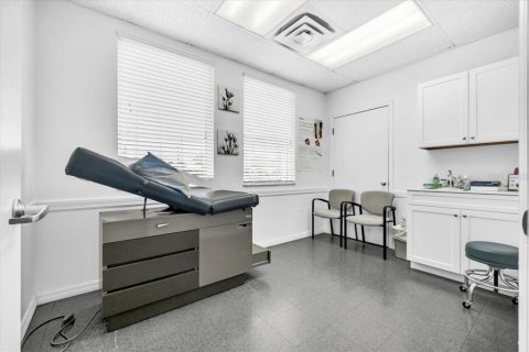 Купить коммерческую недвижимость в Порт-Шарлотт, Флорида 204.38м2, № 2151142 - фото 14