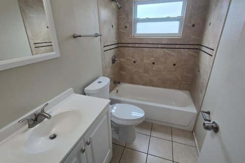 Casa en venta en Port Richey, Florida, 3 dormitorios, 95.69 m2 № 1904714 - foto 7