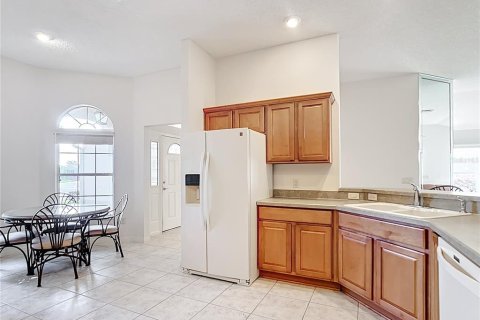 House in The Villages, Florida 3 bedrooms, 179.02 sq.m. № 1677938 - photo 25